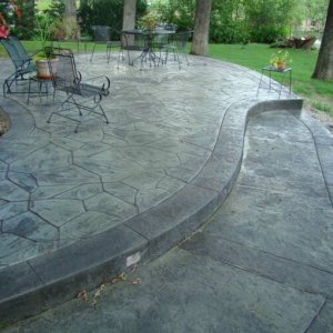Apron colored stamped concrete  3.JPG
