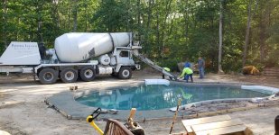 Apron Pour.jpg
