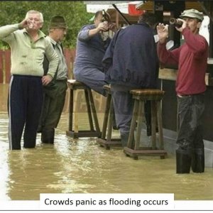 Flooding - Crowds Panic.jpg