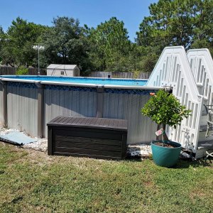 Pool and Stairs.jpg