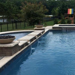 viking-pools-tanning-ledges-semicircle-3.jpg
