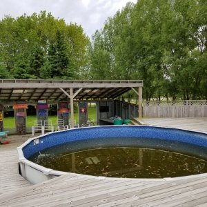 Pool.jpg