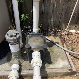 Chlorine Feeder and Thingie with a basket and gasket.jpg