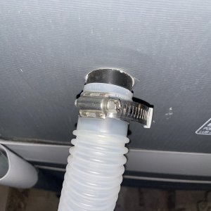 Return Hose, Attached