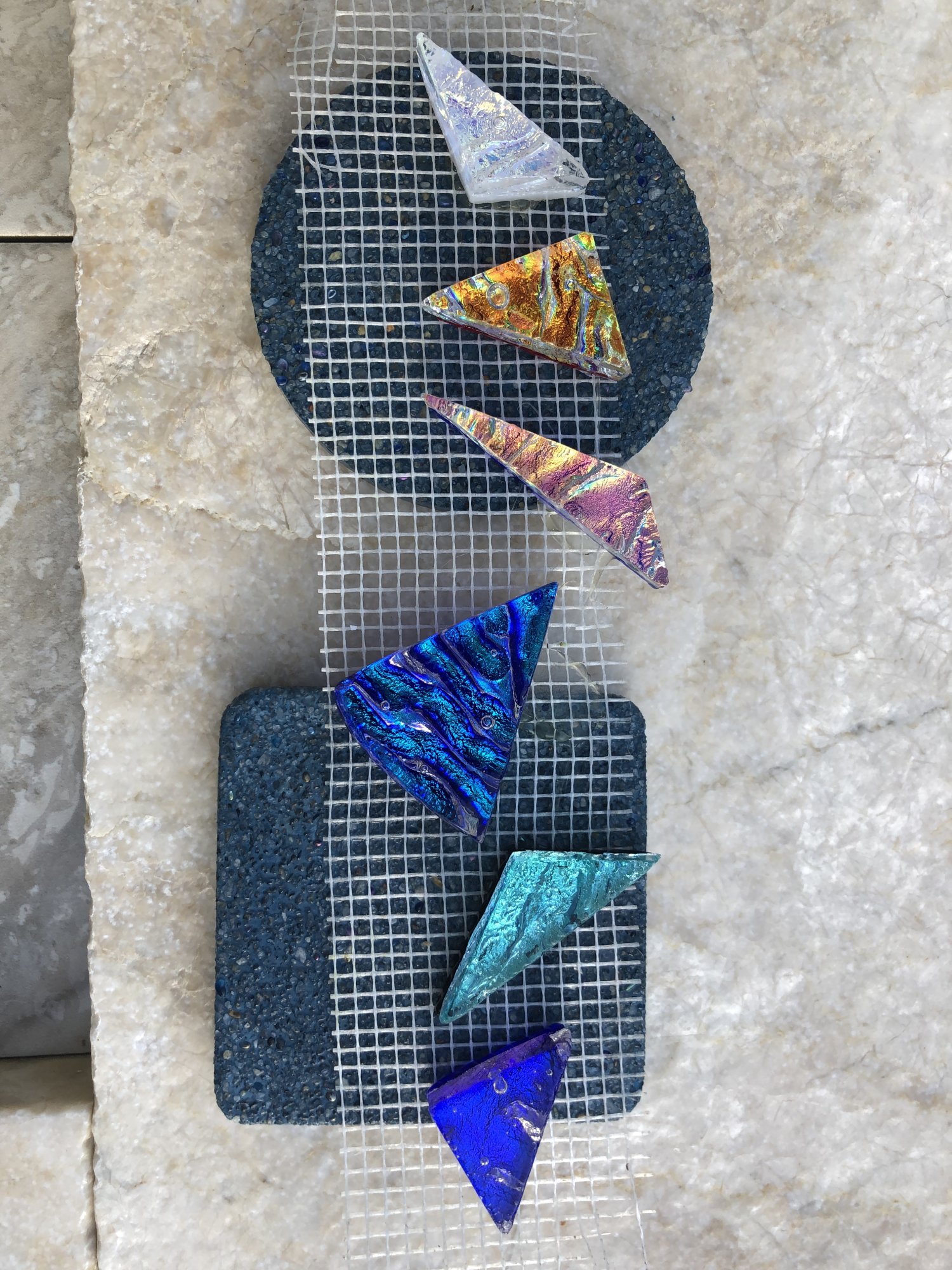 09 Spa:Step glass markers on wet micro pebble on marble.JPG