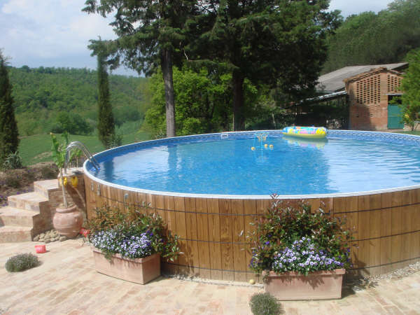 above-ground-pool-deck-designs-the-ideas-for-your-best-style-above-600x450.jpg