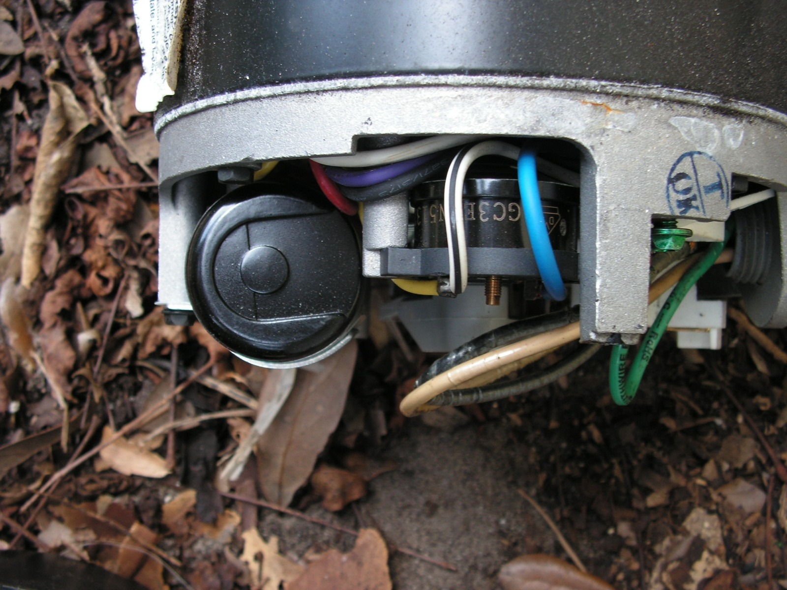 Capacitor view (3).JPG
