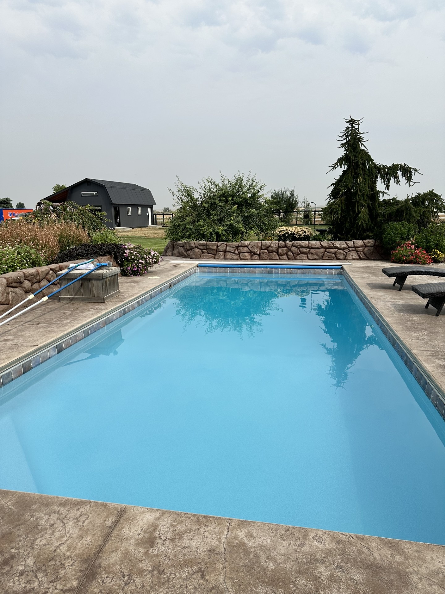 Cloudy pool 3.jpg
