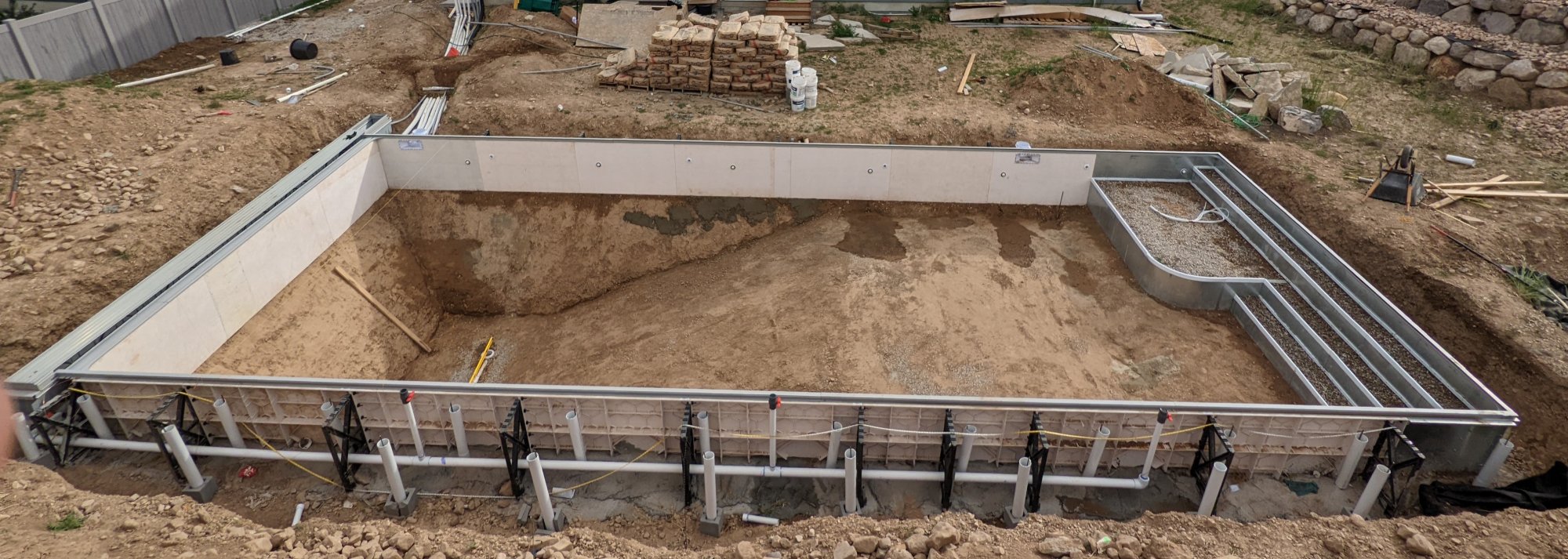 cropped pool with steps.jpeg