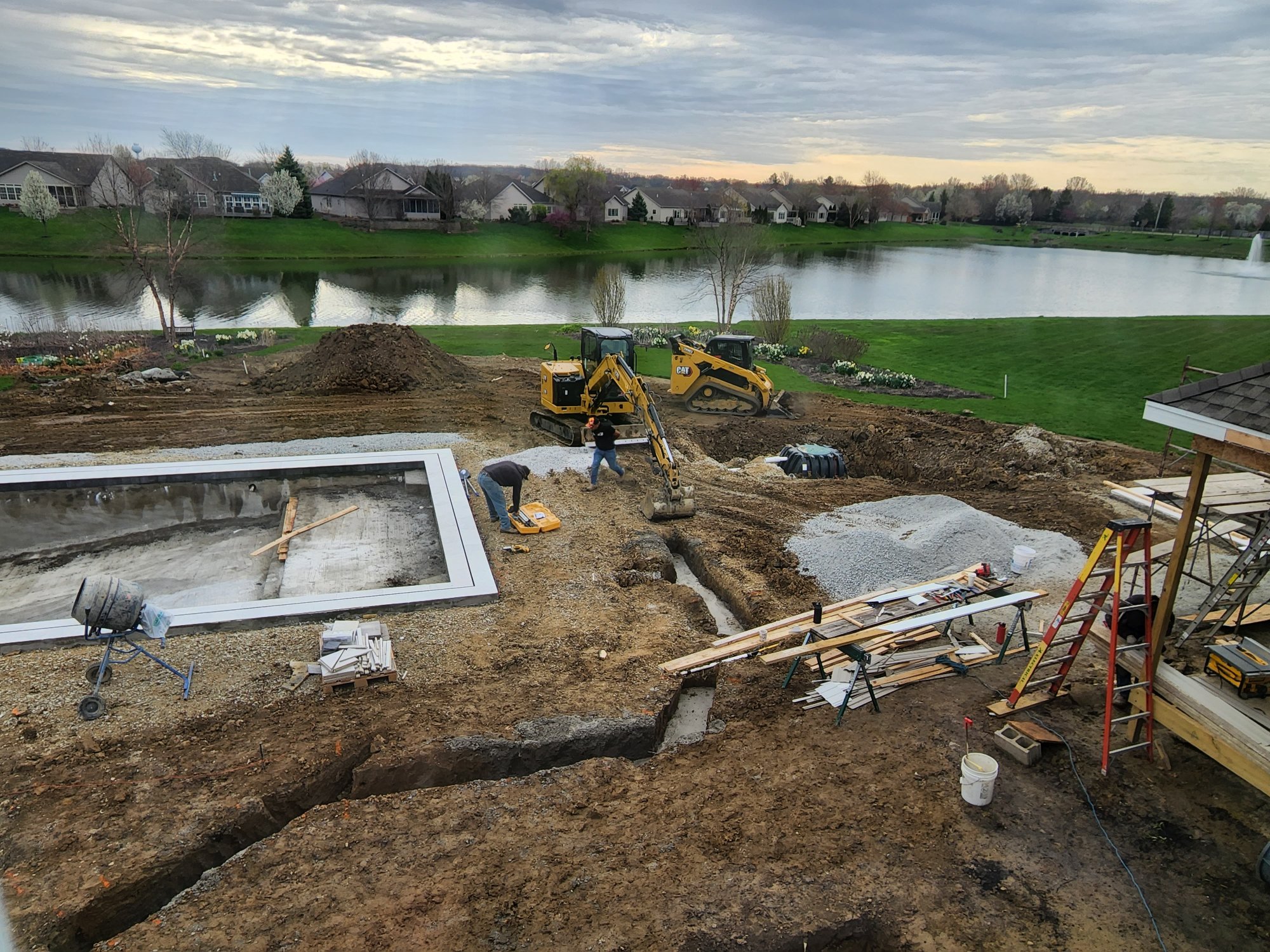 digging.jpg