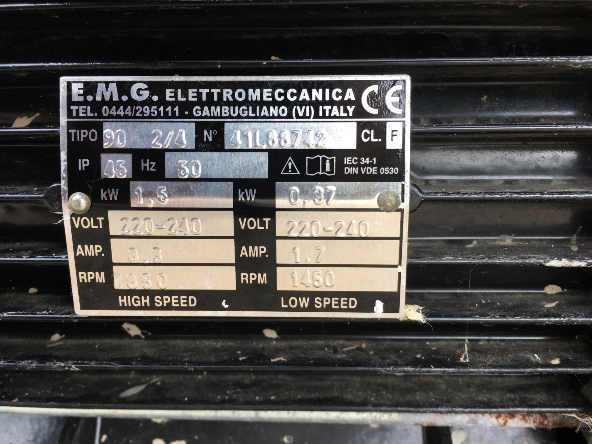 dual speed pump that pushes into the heater.JPG