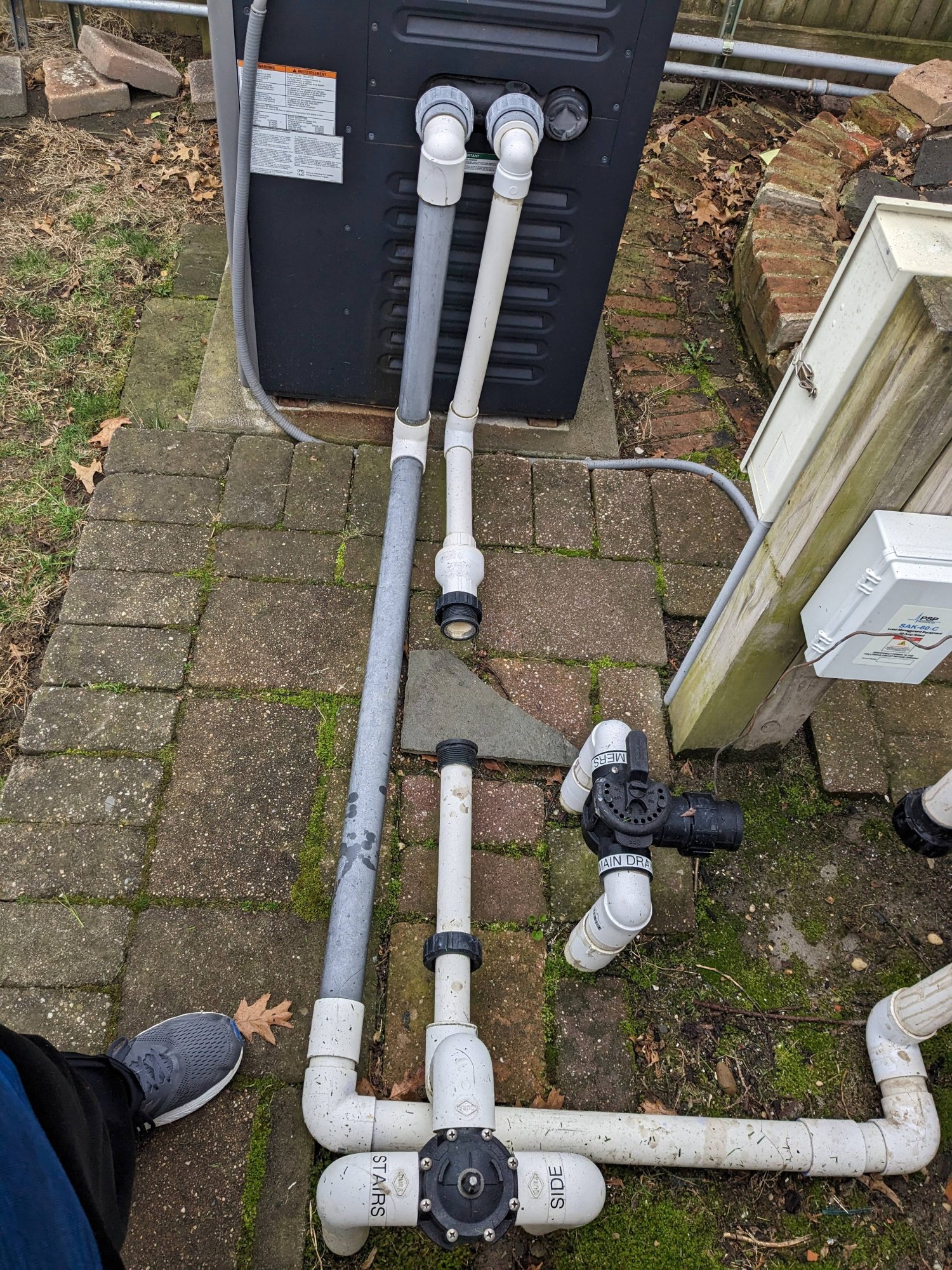 heater feed and return.jpg