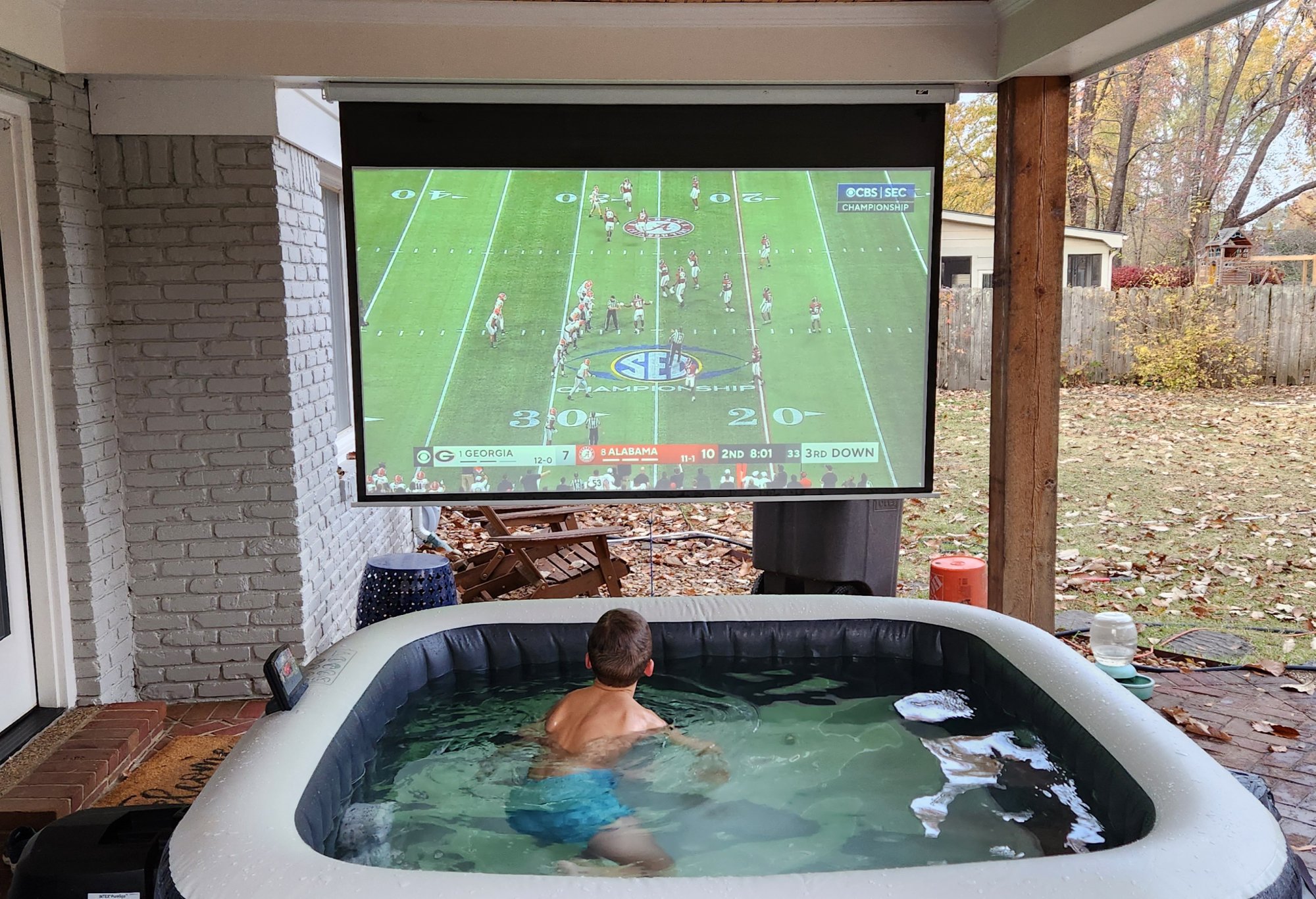 hot tub in front of projector screen.jpg