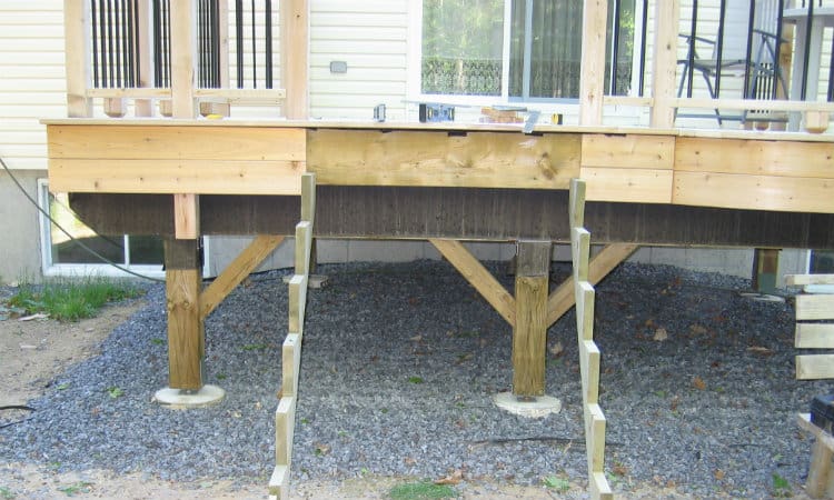 How-to-Brace-a-Deck-from-Swaying.jpg