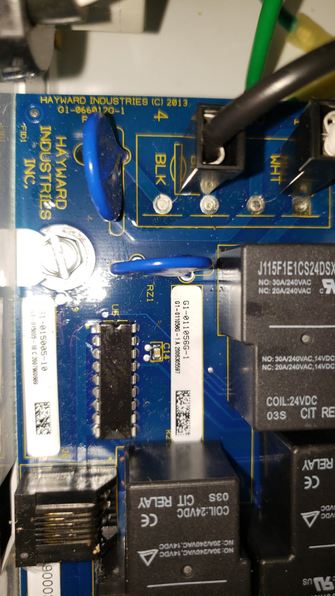 internal view of com jack.jpg