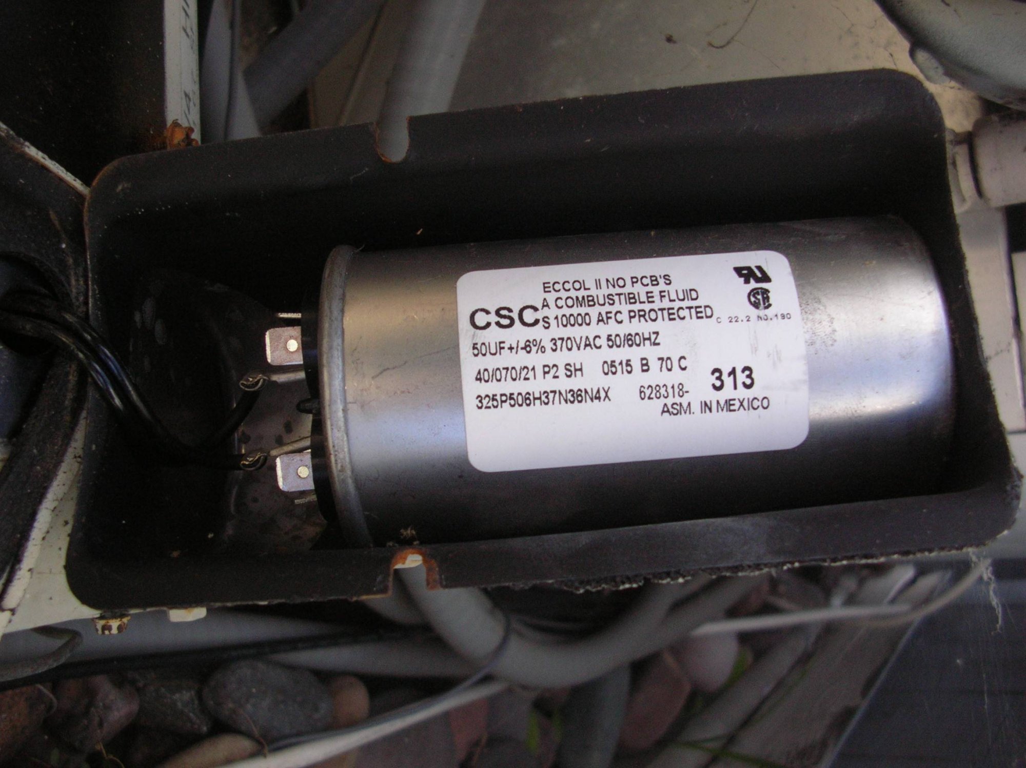 Jacuzzi pump run capacitor.jpg