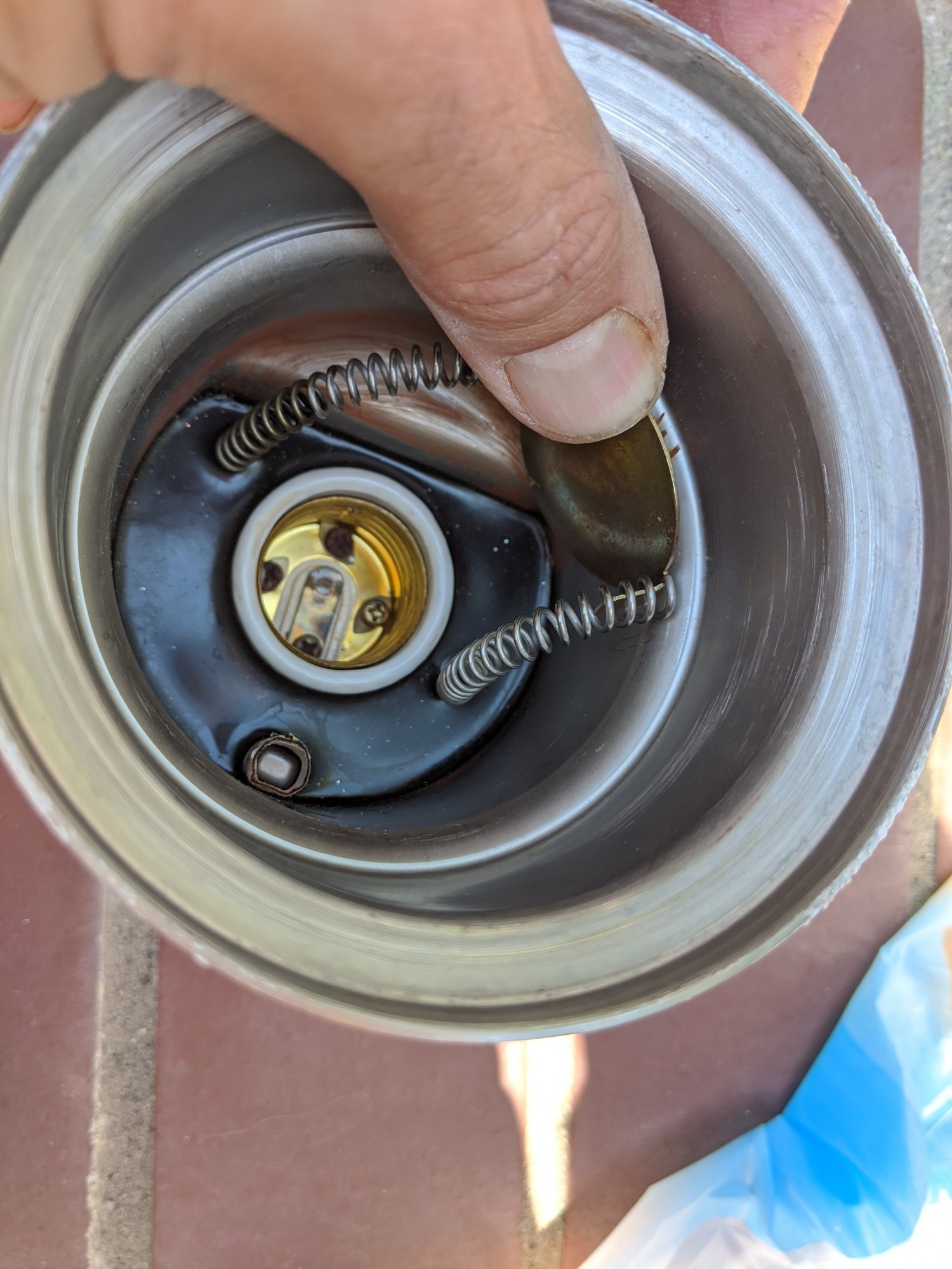 LightFixture2.jpg