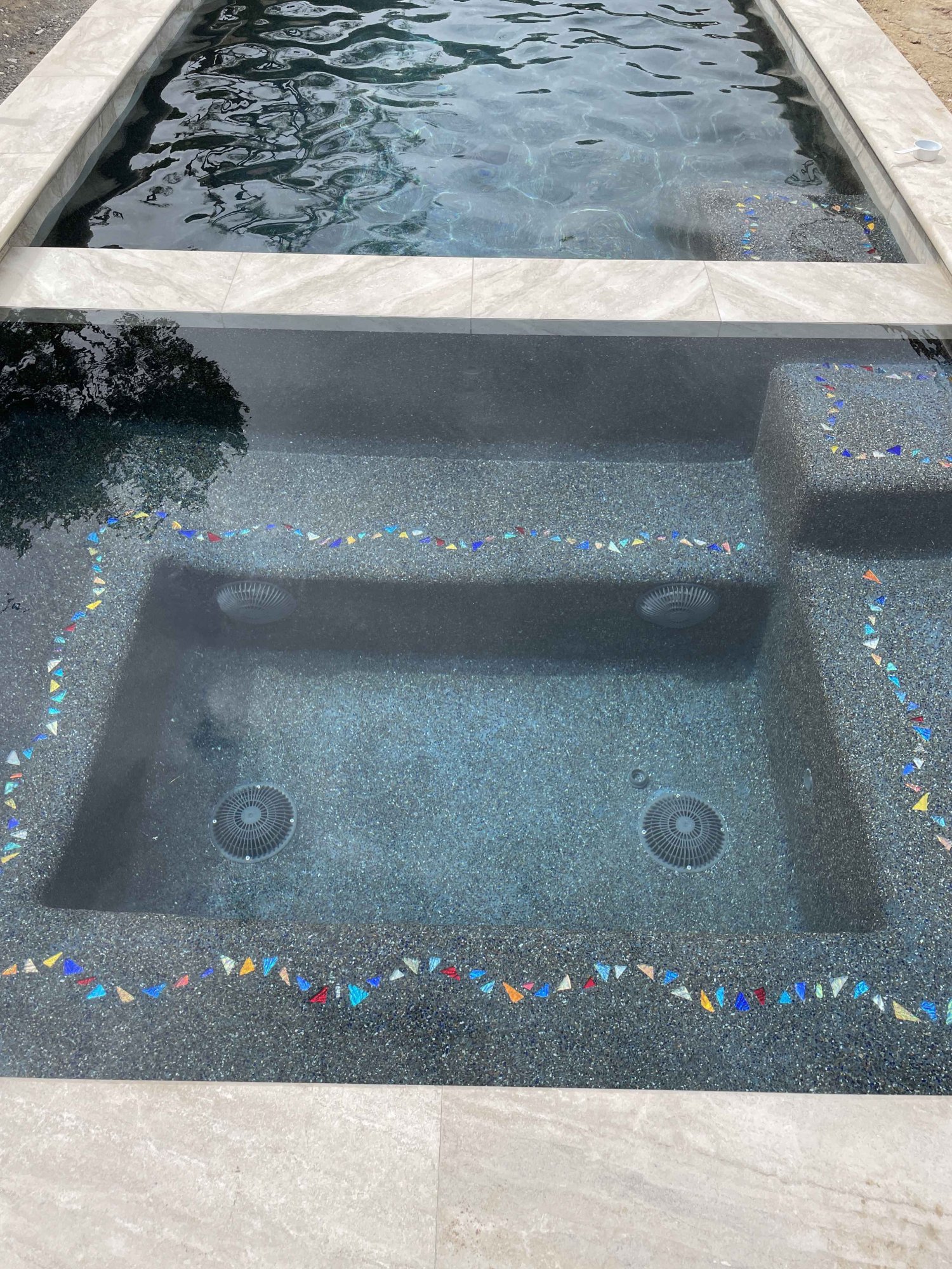 Lightstream shell beach spa closeup shade.JPG