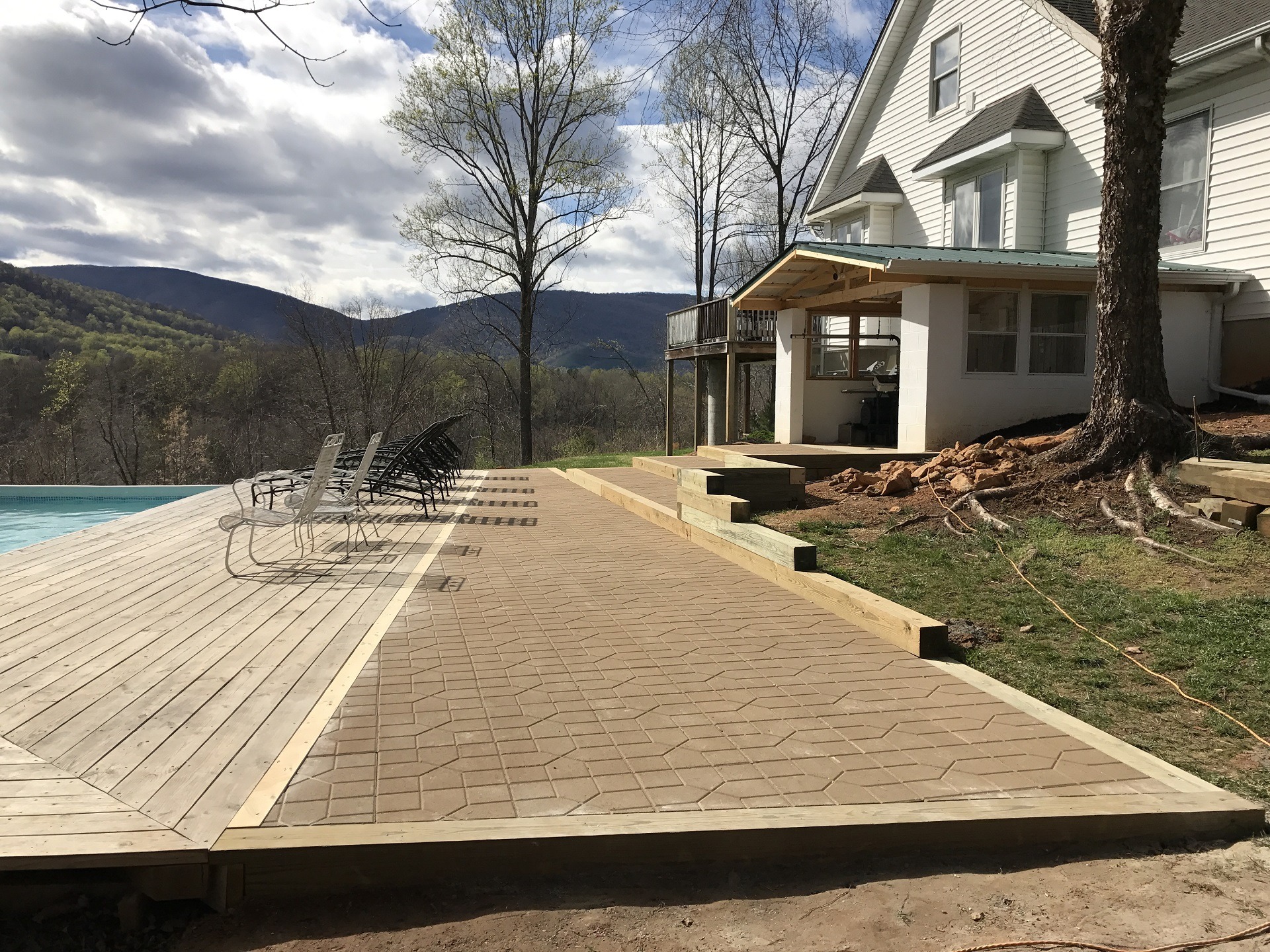 patio12.JPG