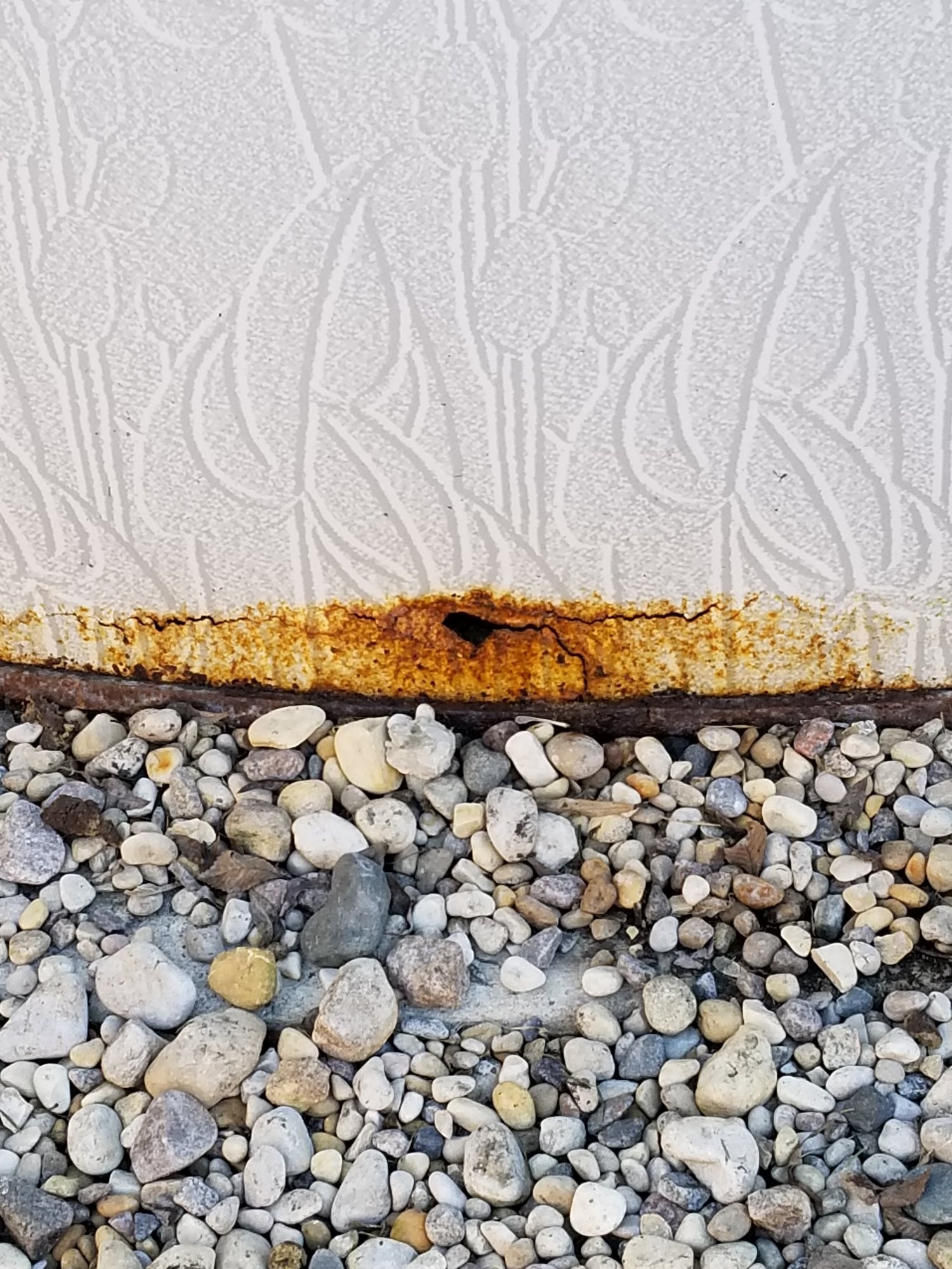 POOL RUST.jpg