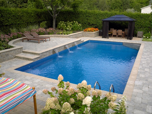 rectangle-pool-with-sheer-descent-water-feature-pioneer-family-pools-img~3a11004103bd73b0_4-97...jpg