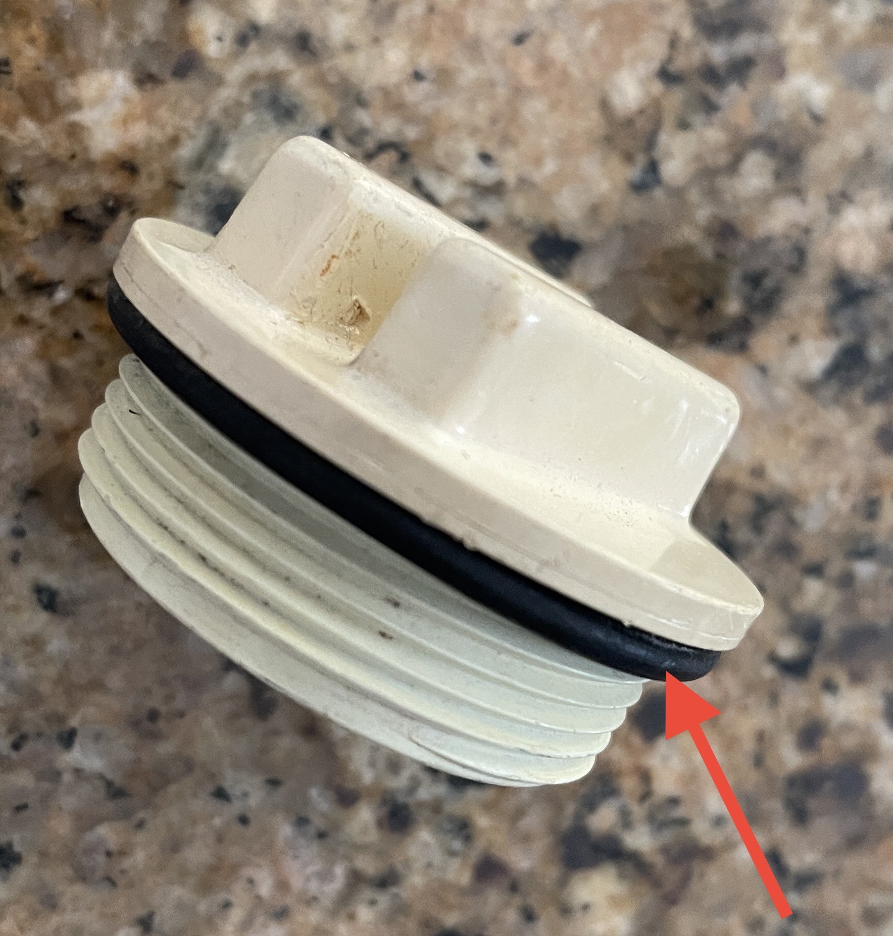 Return line winter plug with O Ring