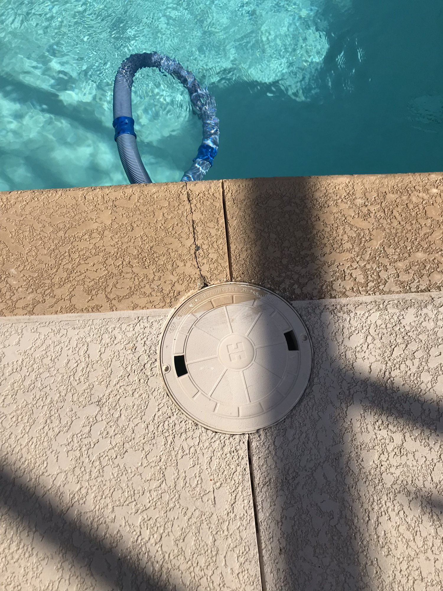 skimmer crack.jpeg