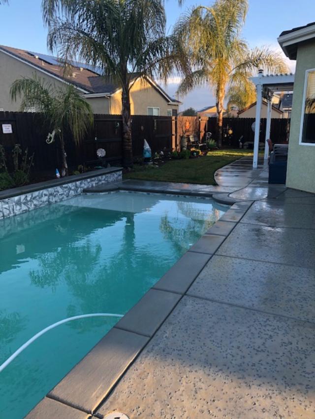 slightly green pool color2.jpg