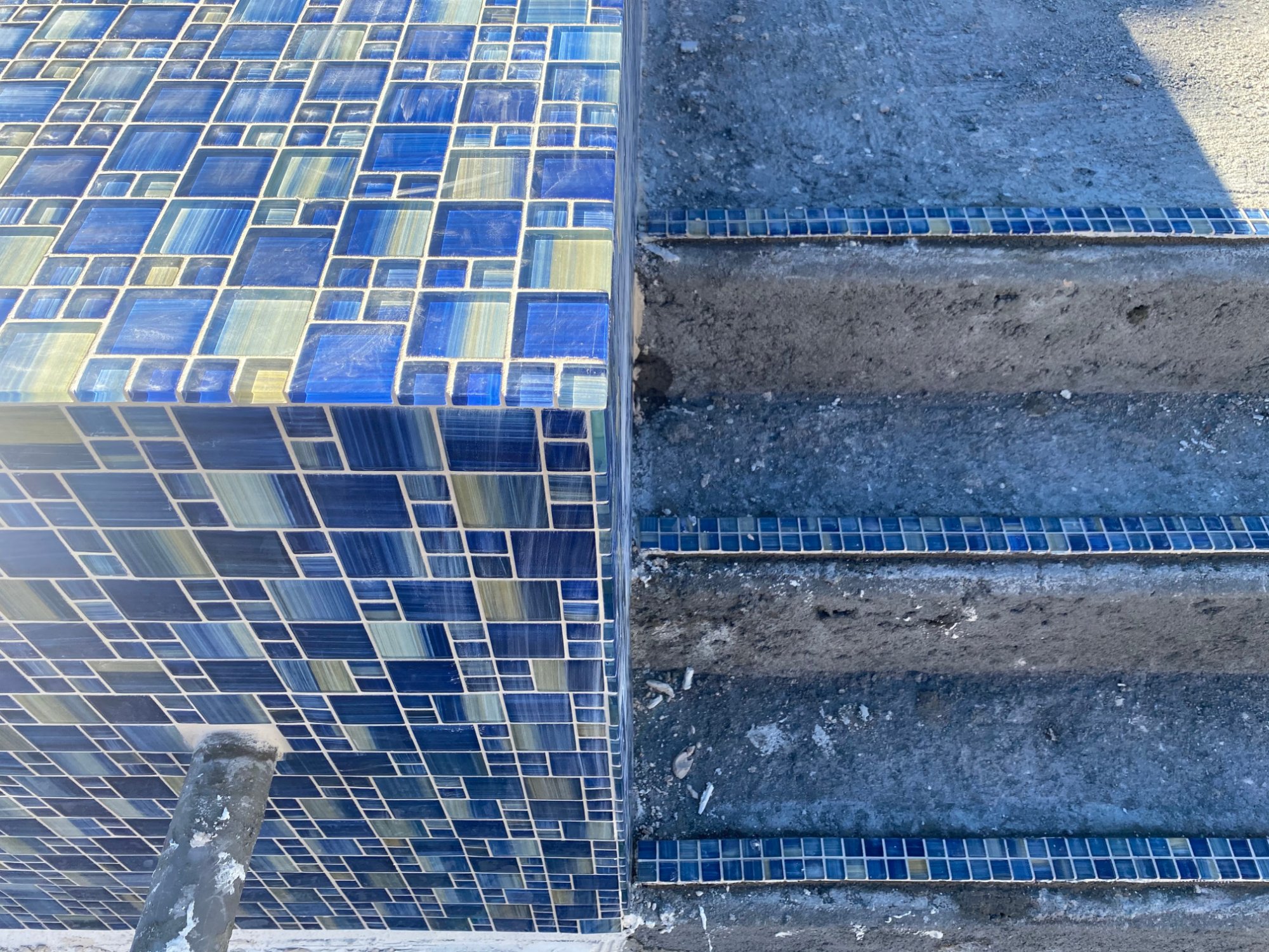 tile_closeup-spa-stairs.jpg