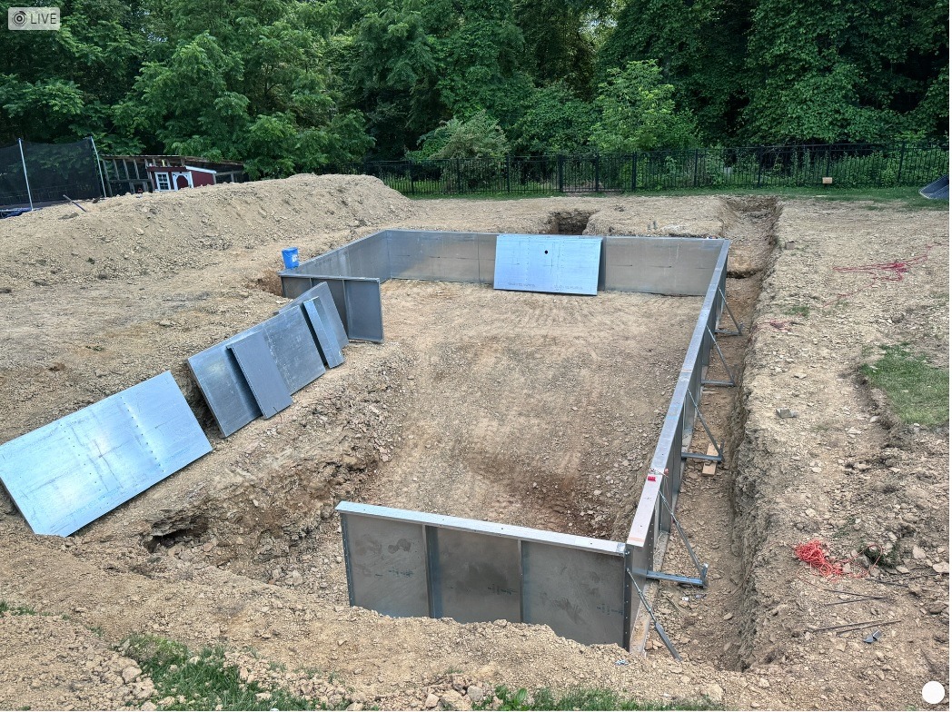 Walls 1.jpg