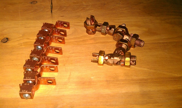 Copper_lugs_and_split_bolts.jpg