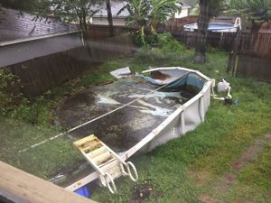 300px Collapsed pool